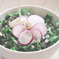 Spring-Spinach-Salad-Tahini-Dressing-Salata-de-spanac-detox