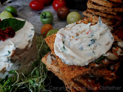 Sun-dried-Tomato-and-Basil-Cheese-Spread9